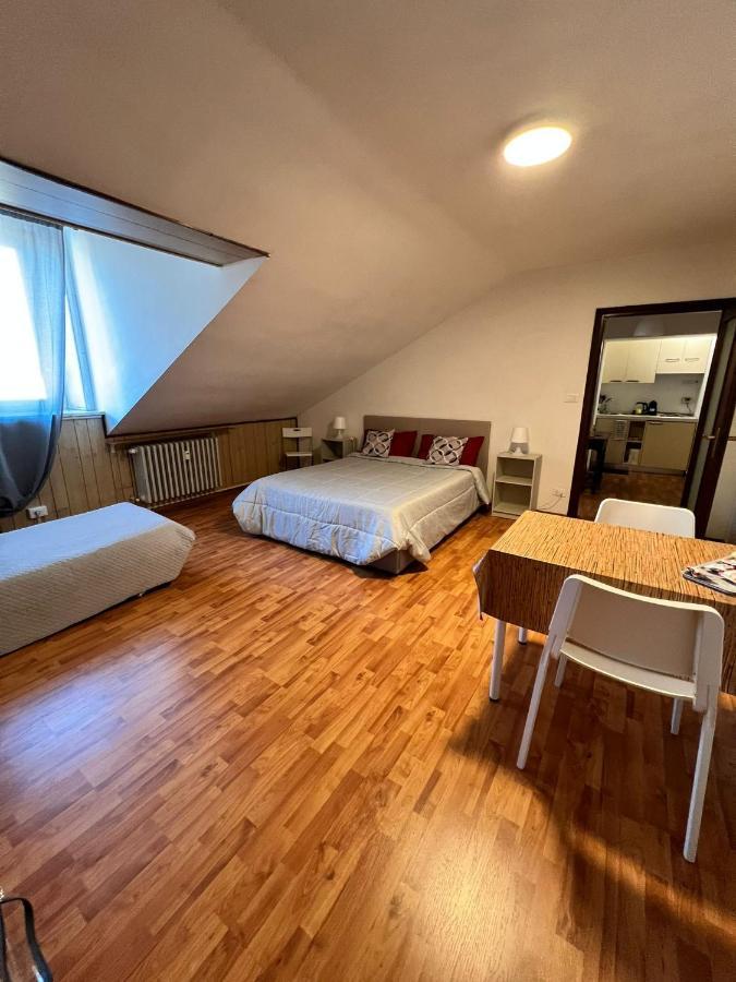 Sweet Apt Piazza Statuto 9 Nel Pieno Centro Di Torino Exterior foto